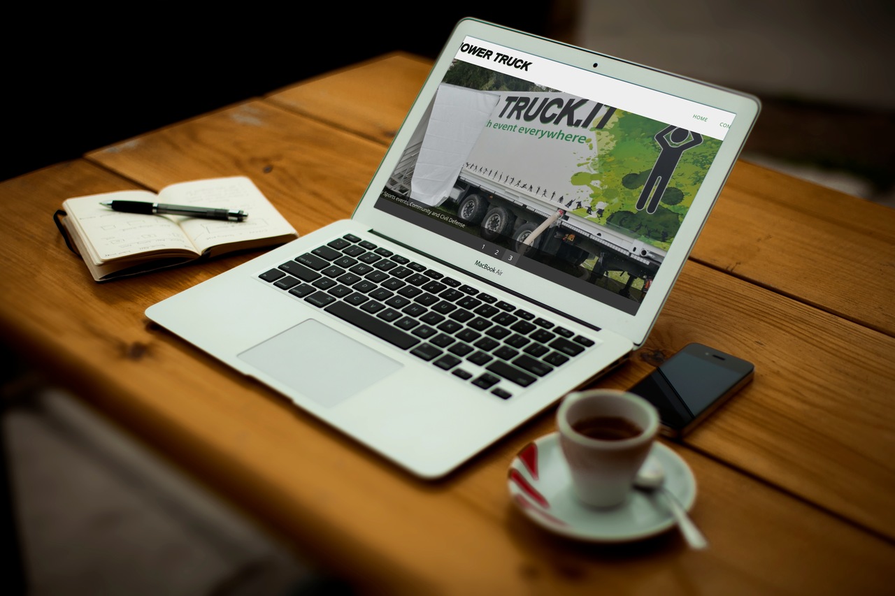 Showertruck - Web Marketing e Visual Design Synectix